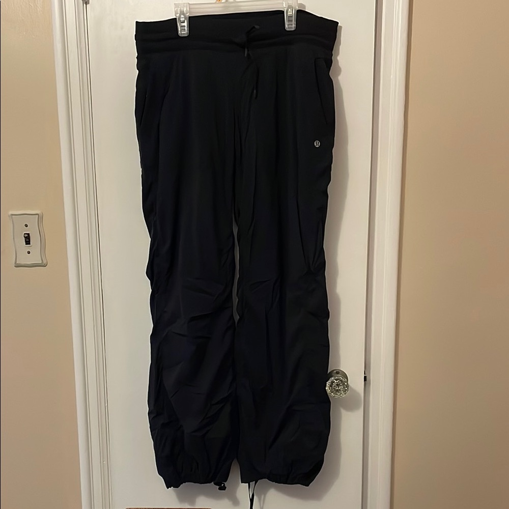 Lululemon sz 8 Reg Wide Leg Black Pants with Drawstring at cuff